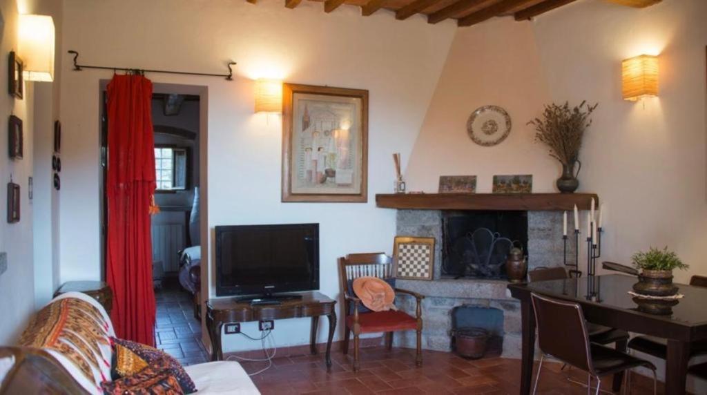 Antico Casale Il Fiorentino Montenero  ภายนอก รูปภาพ